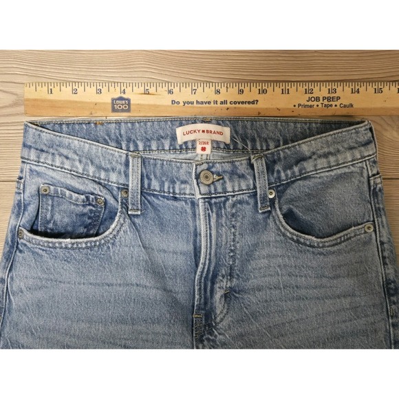 Lucky Brand Boy Midrise Jeans Relaxed Fit Womens Size 2 / 26 Pants - Picture 2 of 6